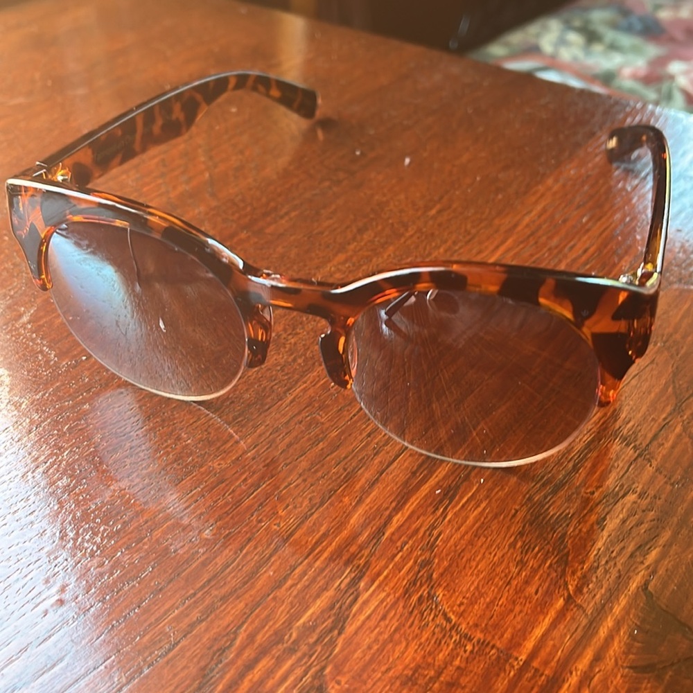 NWOT Lot of Urban Outfitters Subglasses - Picture 4 of 5